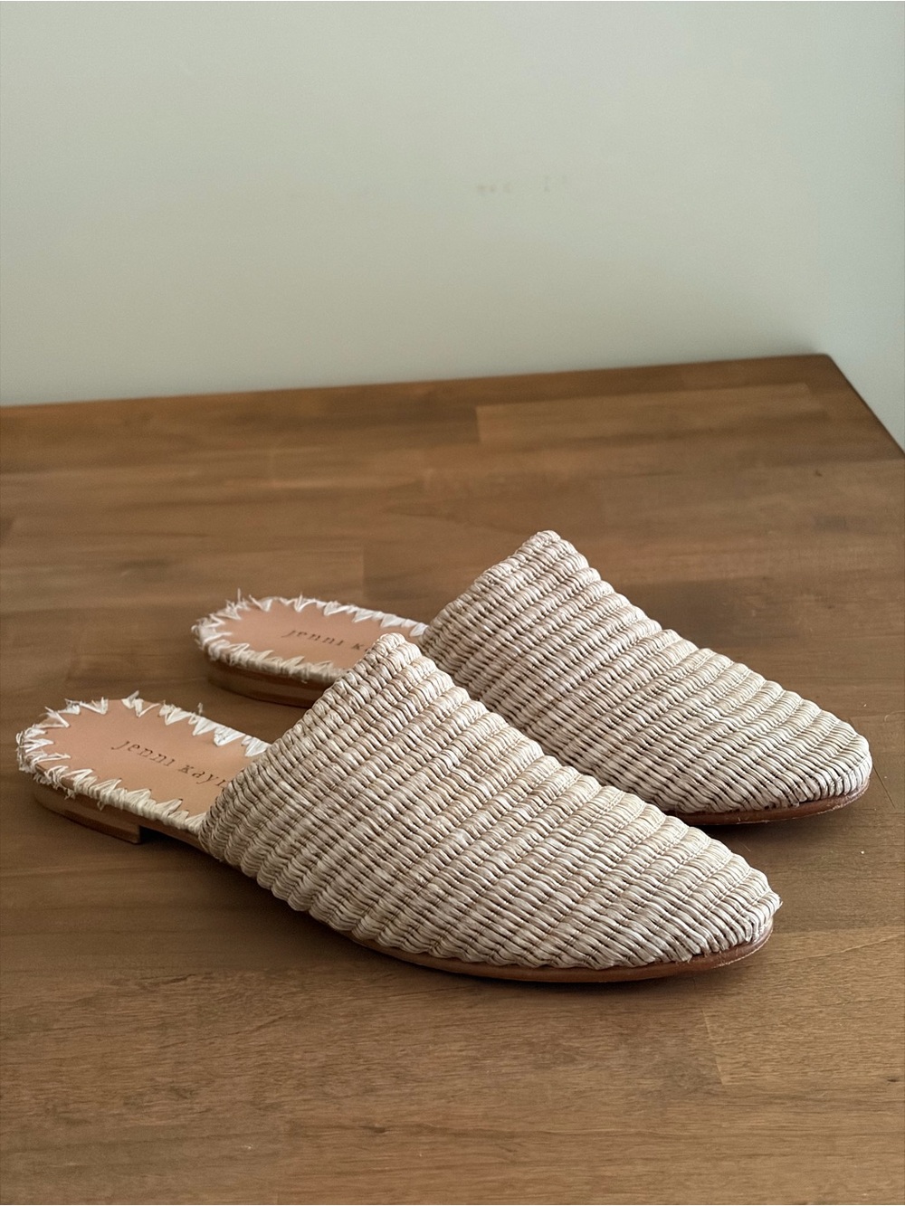 Jenni Kayne Woven Raffia Lou Mule Slides Oatmeal Tan Boho Chic Size 39 / US 8.5
